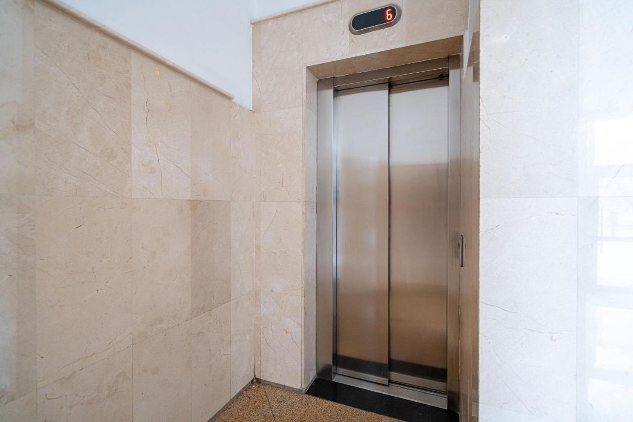 Style And View Bucharest City Center Aparthotel Exteriör bild