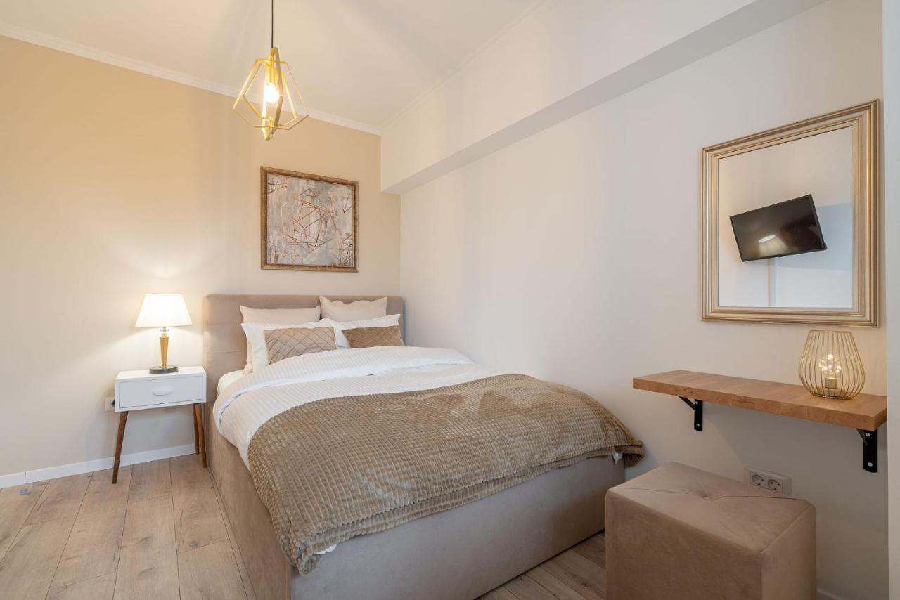 Style And View Bucharest City Center Aparthotel Exteriör bild